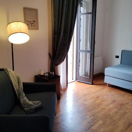 Palazzo Cusani Charming Rooms Верчелли Экстерьер фото